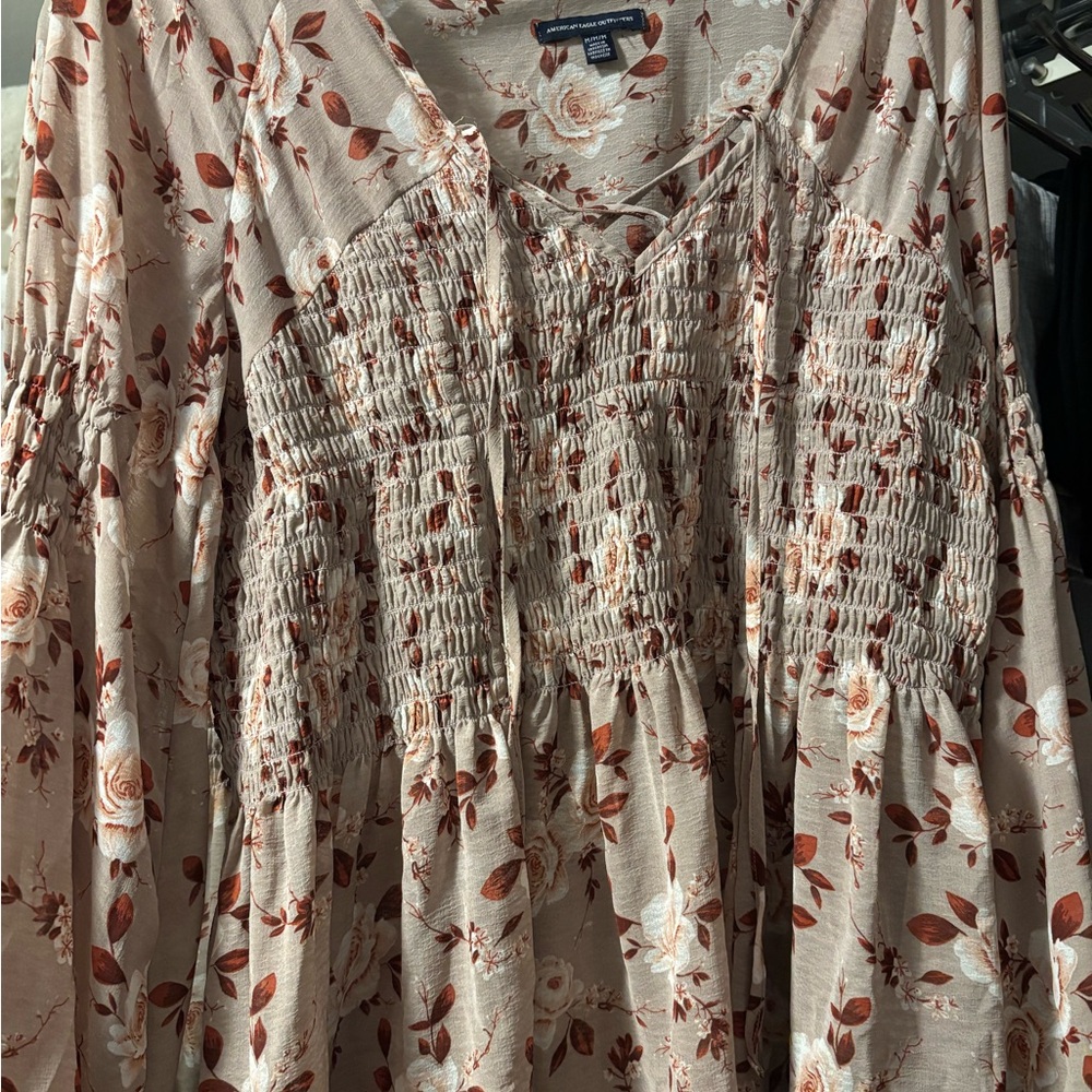 American Eagle Outfitters Cream and Brown Floral Top